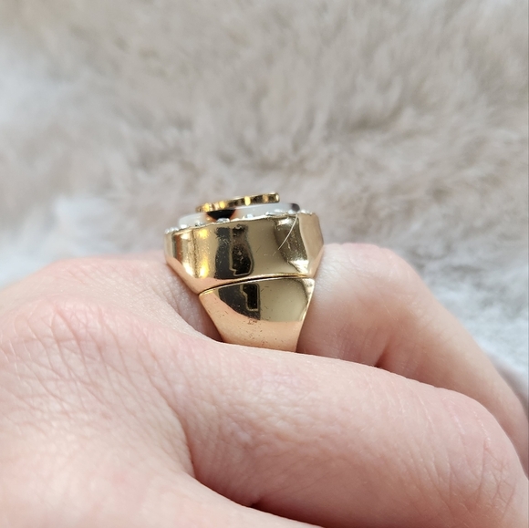 Leopard Wild Cat Stretchy Ring with Crystals - Picture 2 of 9